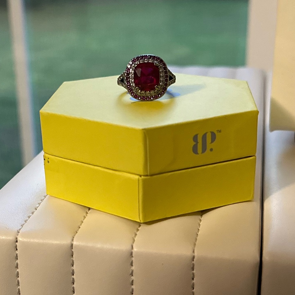 BP Elegant Red Gemstone Ring